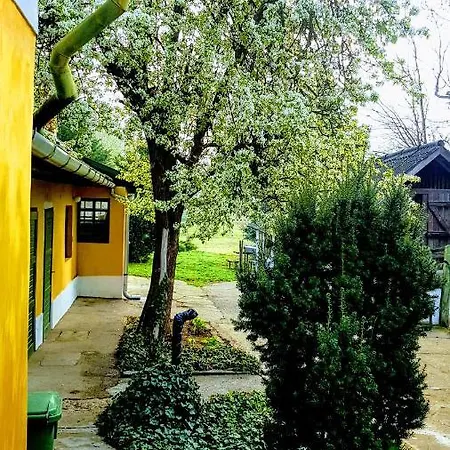 Kis-tisza Apartmanhazak Tokaj- Hegyalja Tiszaladany