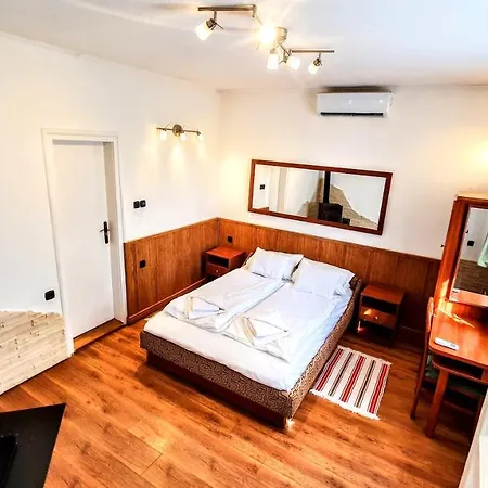 Kis-tisza Apartmanhazak Tokaj- Hegyalja Apartment Tiszaladany