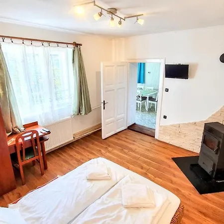 Kis-tisza Apartmanhazak Tokaj- Hegyalja Apartament