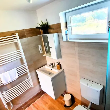 Kis-tisza Apartmanhazak Tokaj- Hegyalja * Tiszaladány