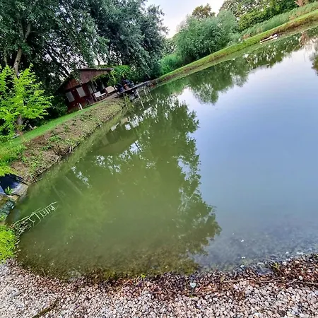 Apartment Kis-tisza Apartmanhazak Tokaj- Hegyalja Tiszaladany