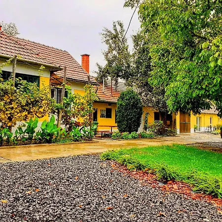 Kis-tisza Apartmanhazak Tokaj- Hegyalja *
